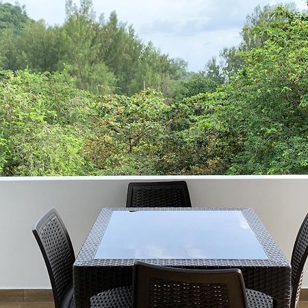 Cam Getaway Villa Anse la blague Buitenkant foto
