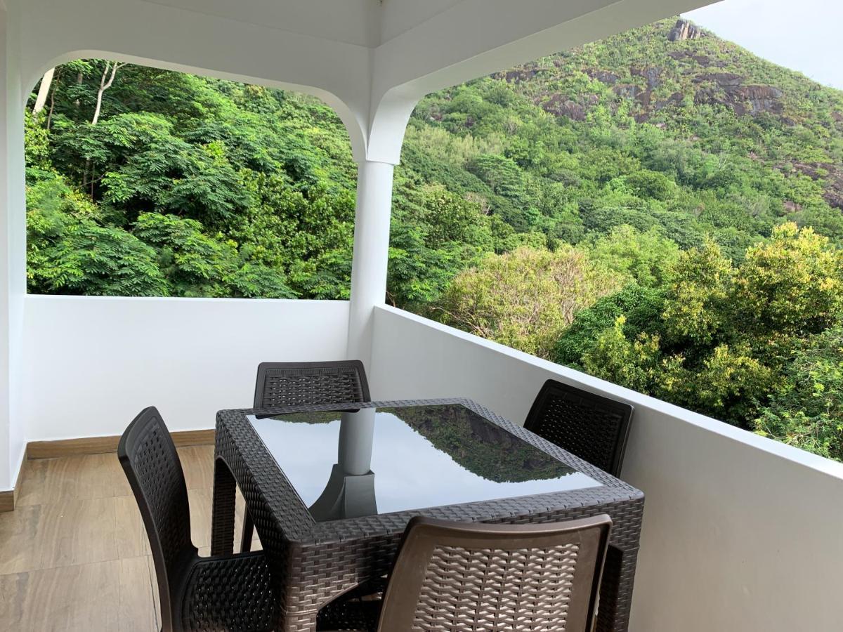 Cam Getaway Villa Anse la blague Buitenkant foto